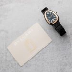 Bulgari Serpenti Seduttori 33 mm – Ref. SP33BLKDLC (Black DLC)