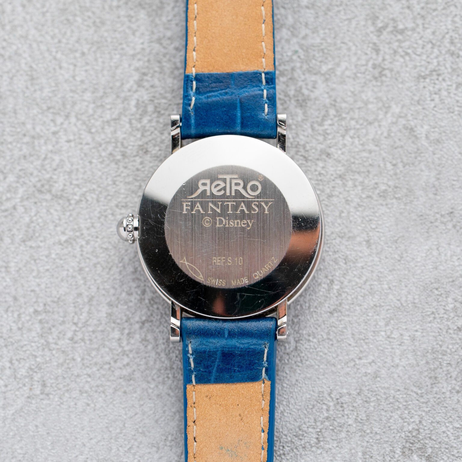Gérald Genta Disney S.10 Minnie Mouse Retro Fantasy Retrograde Jumping Hour – Bild 3