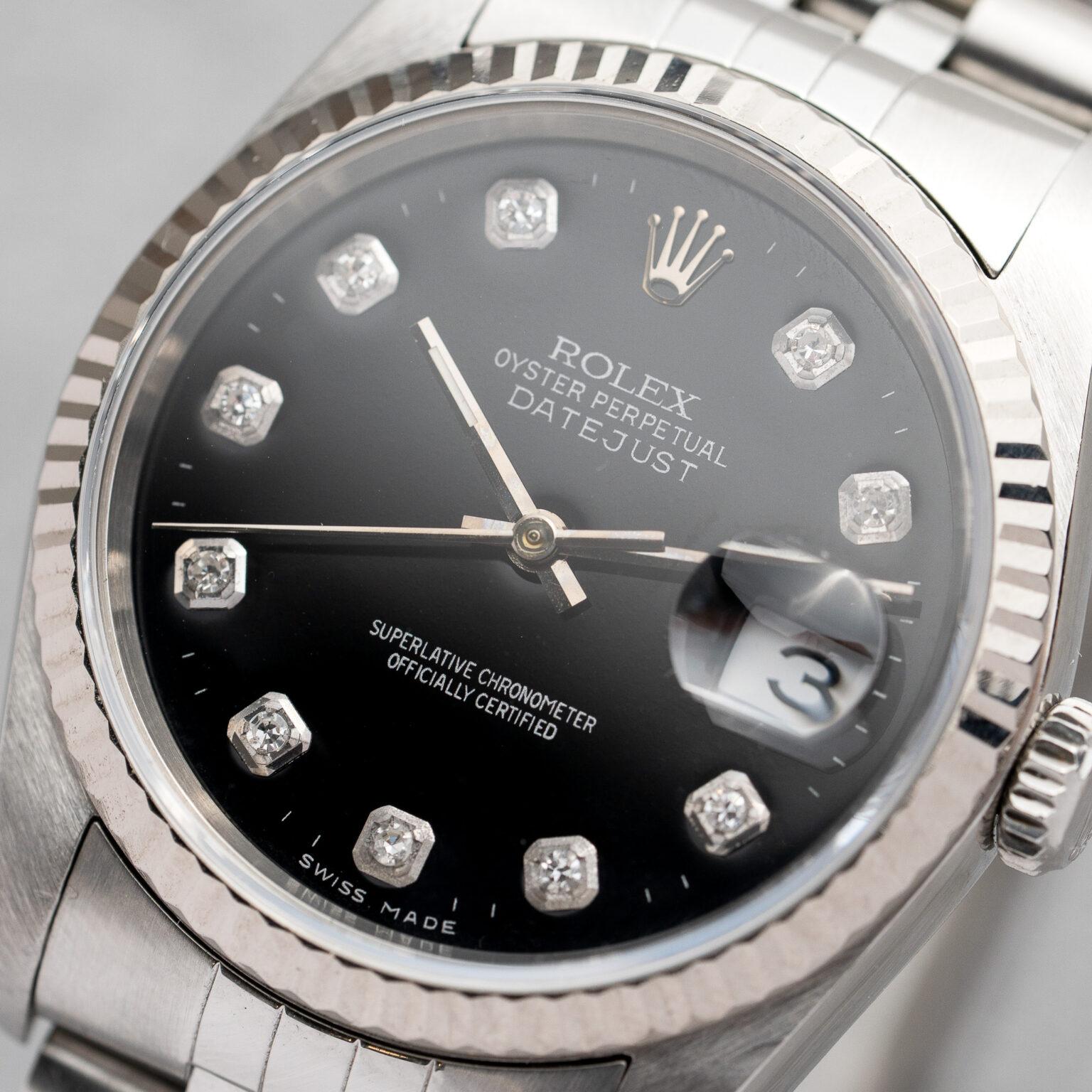 Rolex Datejust 36 16234 - Black Dial with  diamond indexes - Image 2