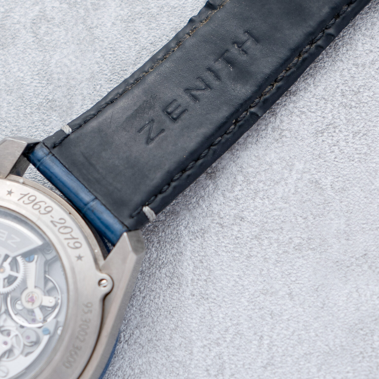 Zenith El Primero Chronomaster 2 ref. 95.3002.3600/69.C818 Titan Limited Edition - Image 6