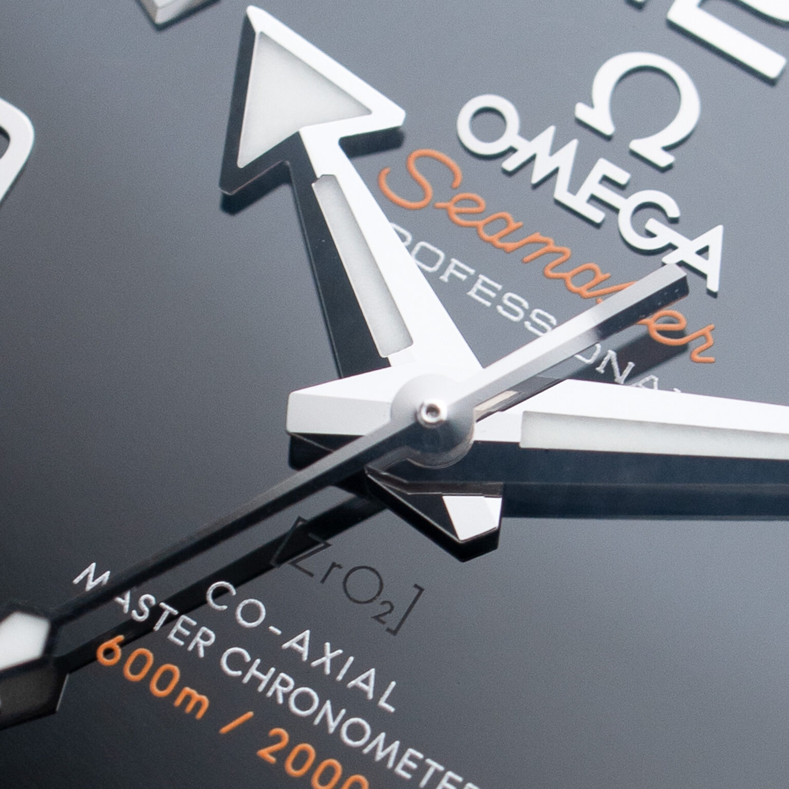 Omega Seamaster Planet Ocean 215.33.40.20.01.001 - Image 5