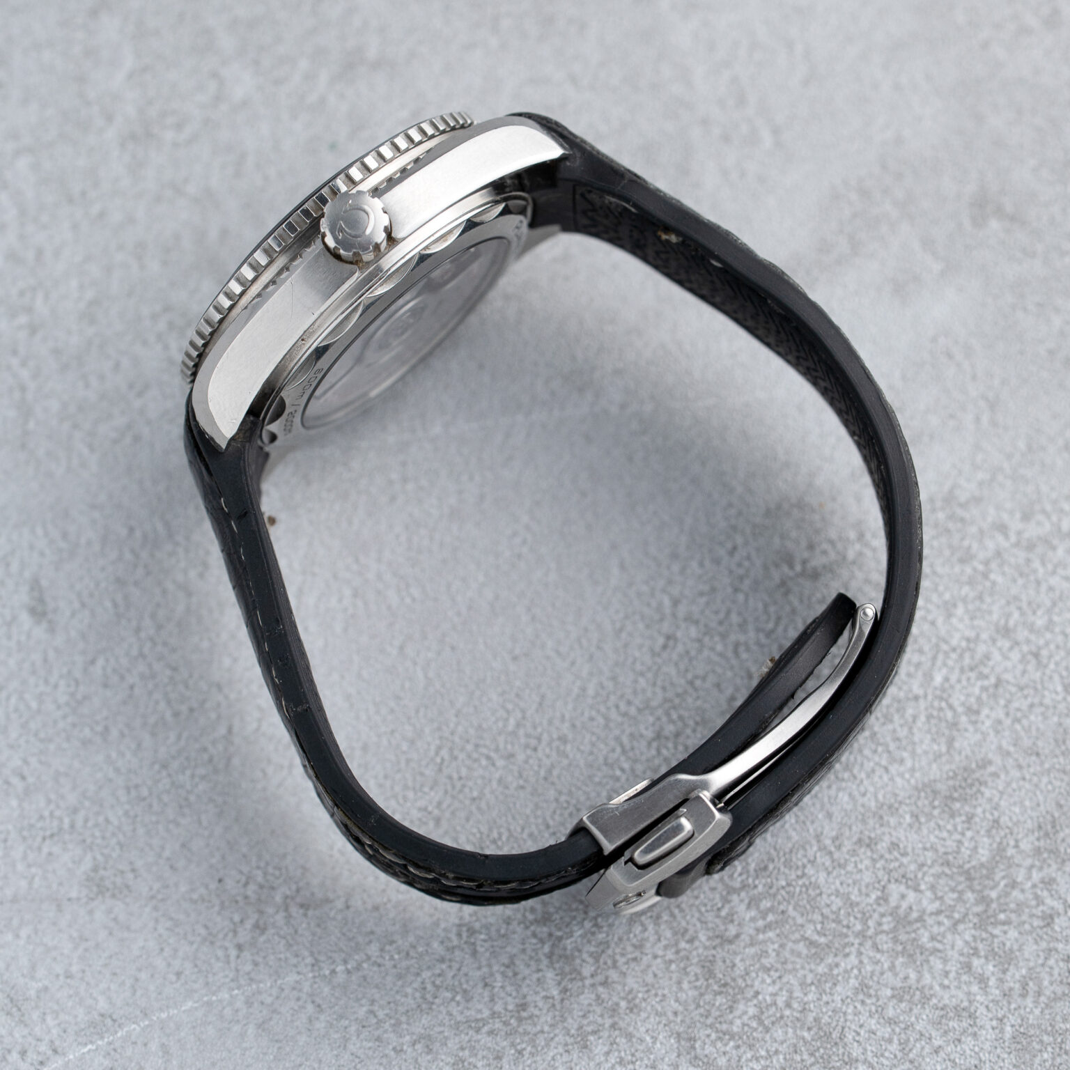 Omega Seamaster Planet Ocean 215.33.40.20.01.001 - Image 8