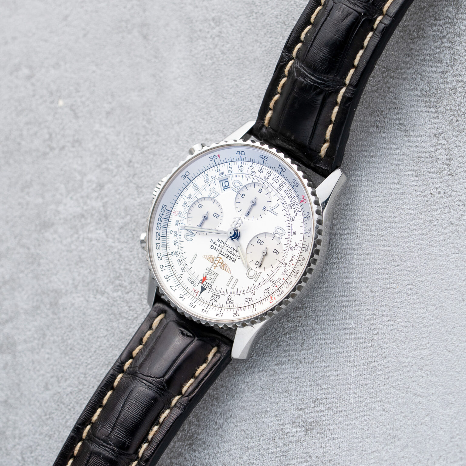 Breitling Navitimer A23322 - Image 5