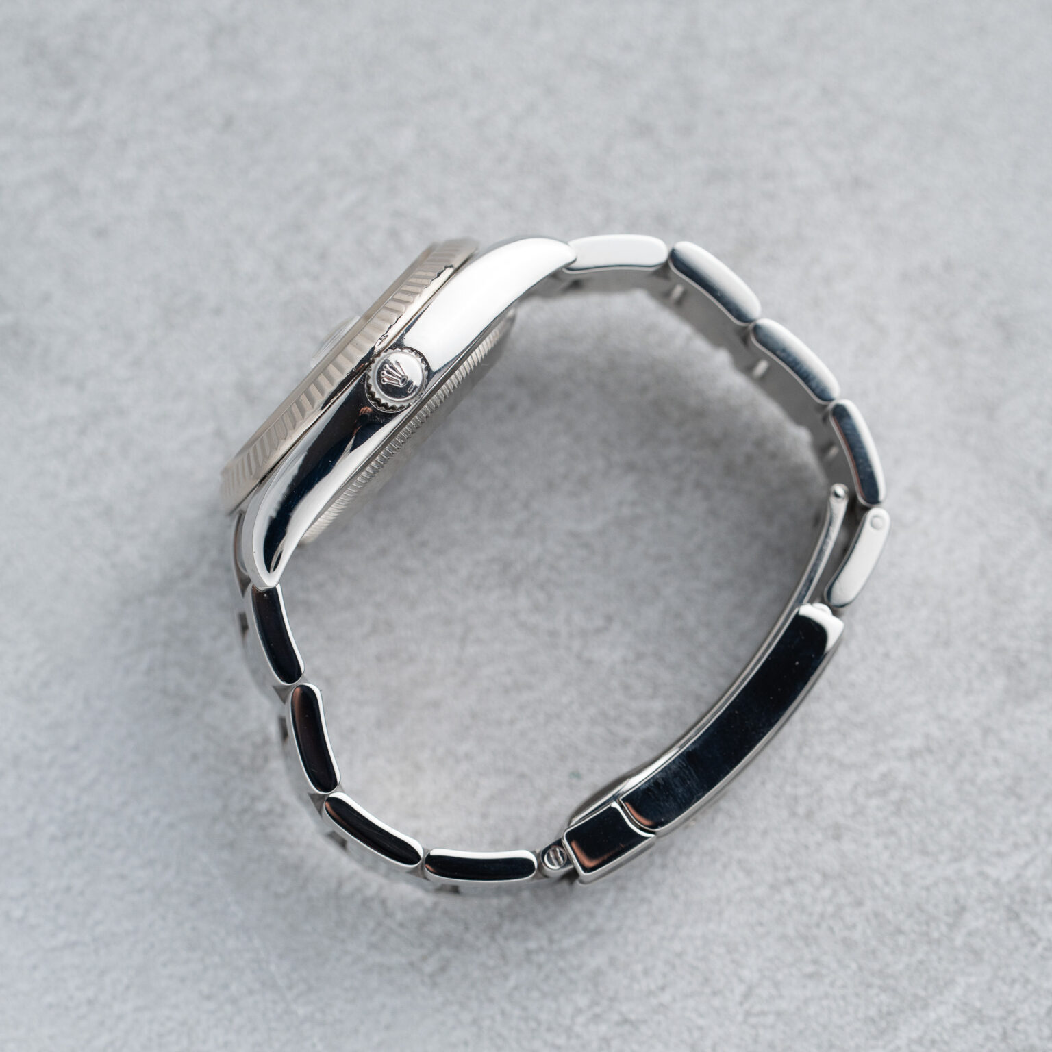Rolex Oyster Perpetual Date ref. 115234 - Image 6