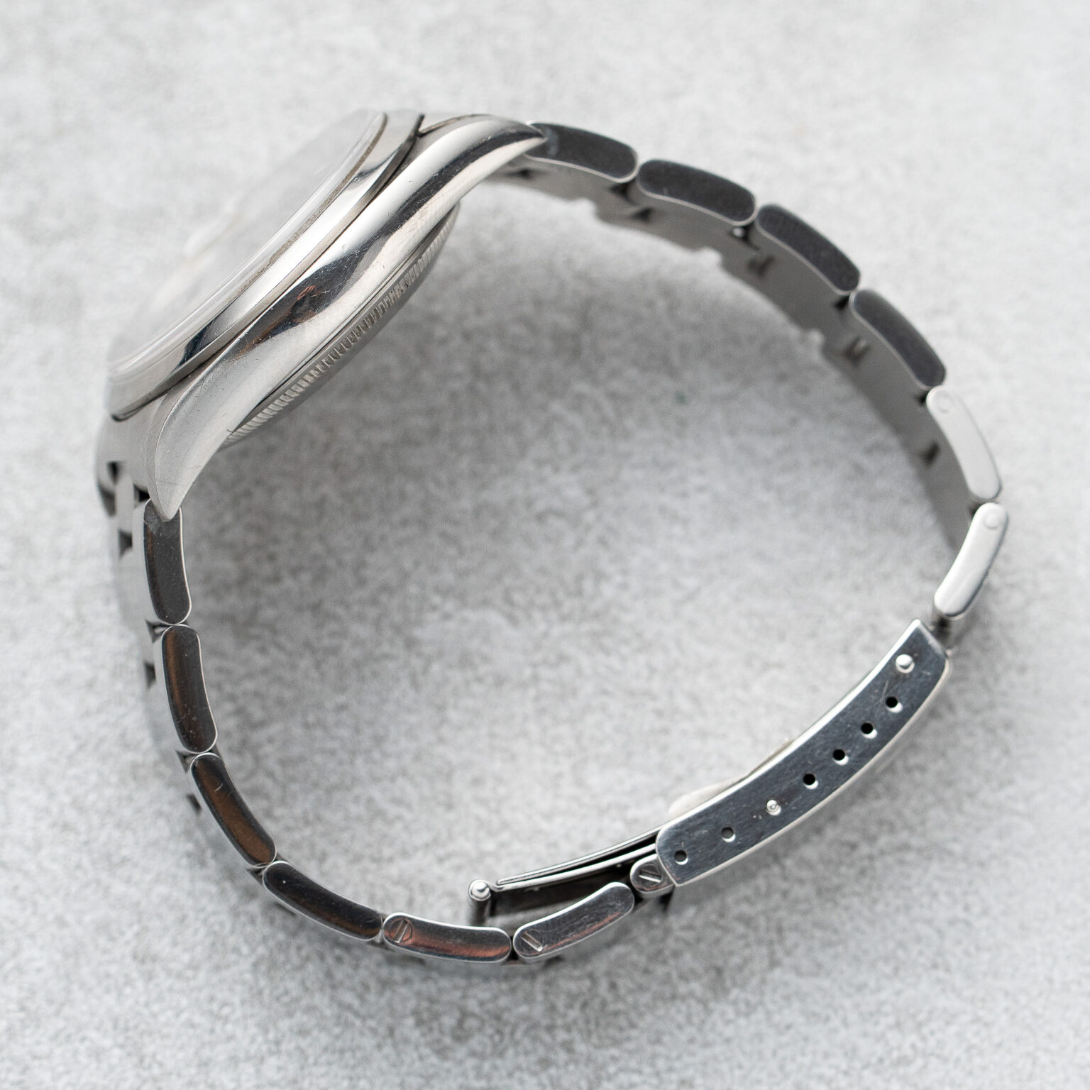 Rolex Oyster Perpetual Date 34 – Ref. 15200 | Blue Arabic Dial | 2000 - 6. kép